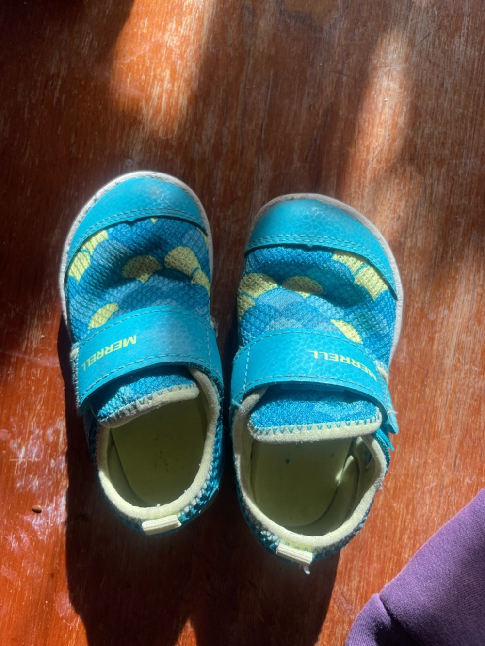 Merrell Kids Teal and Yellow Velcro Water Shoes - Picture 4 of 7